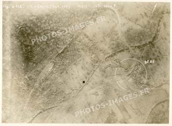 Photo aérienne de la tranchée d'Enoch et de l'ouvrage 92,86 sur le Plateau de Loermont, Oise, guerre 1914-1918