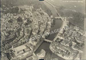 Photo a&eacute;rienne des ponts sur la Meuse et du canal de l'Est &agrave; Verdun en 14-18