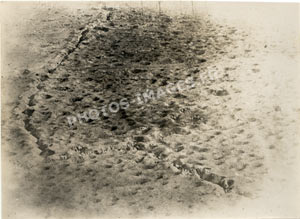 Vue d'avion et en oblique : la tranchée Guillaume lors de l'attaque du 10 octobre 1916