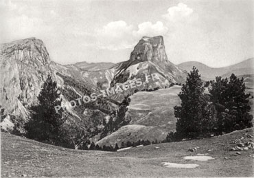 Le Mont Aiguille en photo ancienne