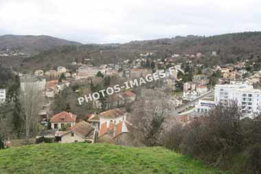 Les collines de Chazeron à Chatel-Guyon en photo actuelle