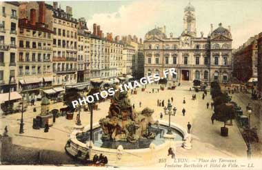 fontaine Bartholdi place Terreaux ancienne carte postale 1900 cpa