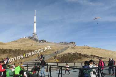 La voie romaine au Puy de Dôme sur une photo en photo actuelle