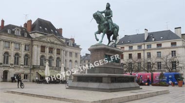 Orléans photo actuelle du beffroi