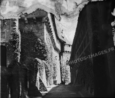 Rue au Chateau Haut-koenigsbourg