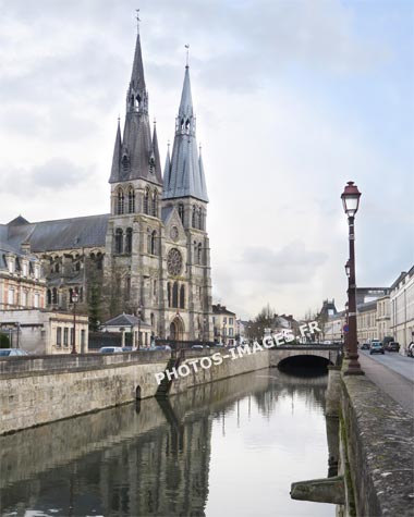 Photo actuelle de l'église Notre-Dame-en-Vaux à Châlons-en-Champagne