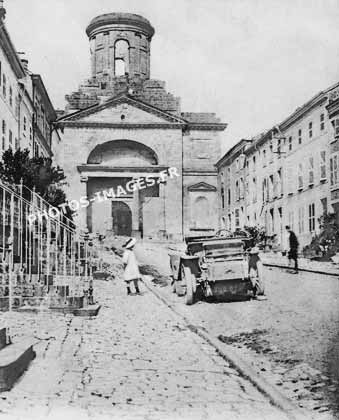 Photo ancienne l'église Saint-Martin de Badonviller après l'incendie en 1914
