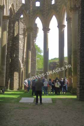 Le choeur de l'Abbaye de Hambye en photo actuelle