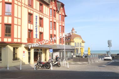 La Potinière entrée du Casino de Granville en photo actuelle