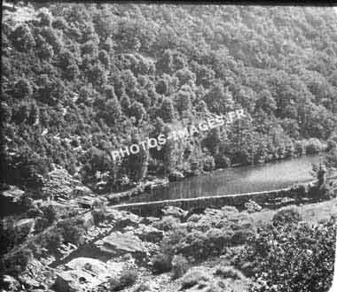 Ancienne photo de Tarnon le Mazel dans les gorges du Tarn en 1947