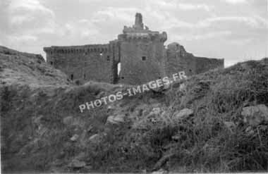 Ancienne photo du  Vieux Château de l'Ile d'Yeu en 1960