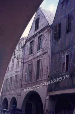 Rue du Palais, les anciennes façades
