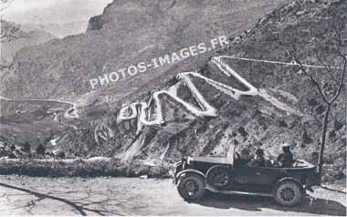 Photo ancienne du Col de Braus route de Nice-Sospel en 1930