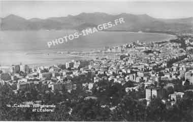 Photo ancienne de Cannes et l'Estérel sur une carte postale de 1930