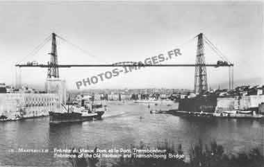 Ancienne photo du pont transbordeur au port de Marseille en carte postale de 1930