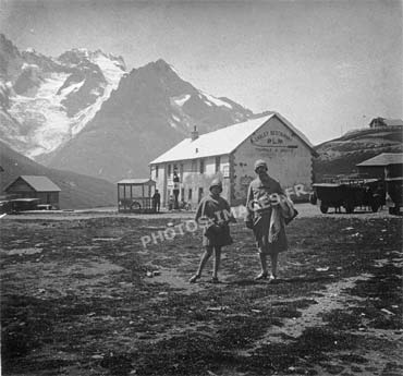 Les hôtels du col du Lautaret prise de vue vers 1900