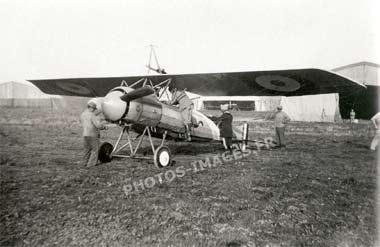 Le Morane-Saulnier type P avion nommé Pilou-Pilou prêt pour décollage en 14-18, WW1