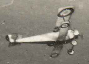 Avion biplan en vol, photo de 14-18