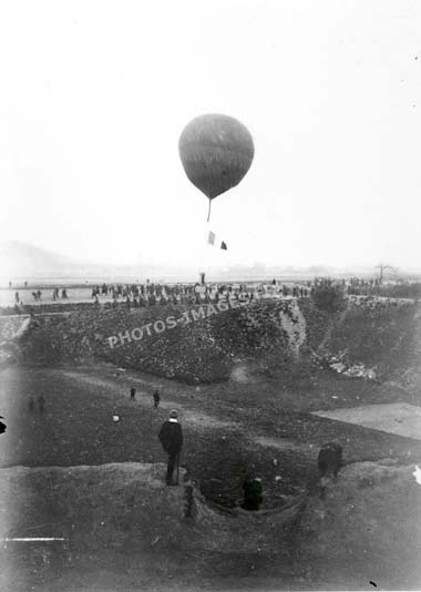 Préparation à l'envol d'un ballon pendant la guerre 14-18
