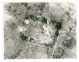 photo aérienne de la phase 2 de la destruction d'une propriété en 14-18 WW1