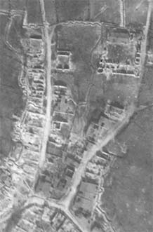 Détail en 14-18 ww1 de la photo aérienne du village d'Avocourt