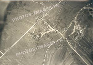 Photo verticale de Froidos village camp hopital