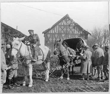 Convoi d'Angalis à l'entrée de Ham en 14-18 dans la Somme ww1